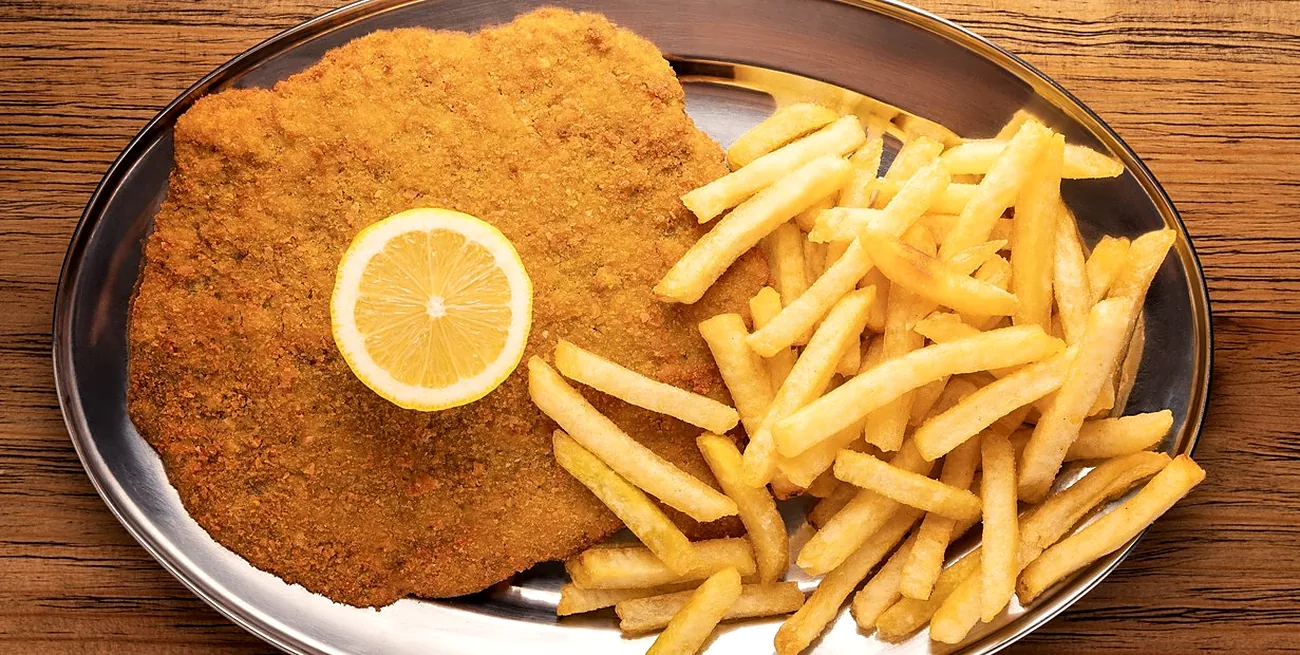 Milanesa de ternera con papas fritas